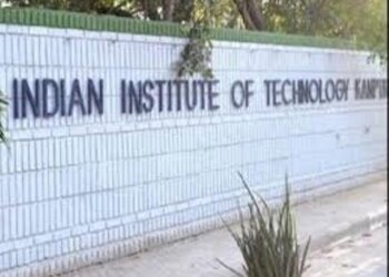 IIT-K asks students to vacate hostels