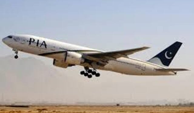 Pak suspends domestic flights as coronavirus cases rise to 990