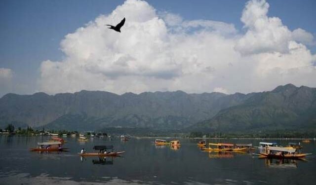 Over 70 foreign tourists have “entered Kashmir without screening”