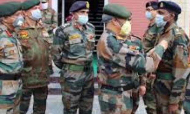 Army Chief reviews security in Kashmir