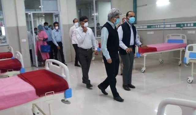 Atal Dulloo visits Gandhi Nagar COVID19 Hospital Hospital to be upgraded to Level 3 with tertiary care facilities