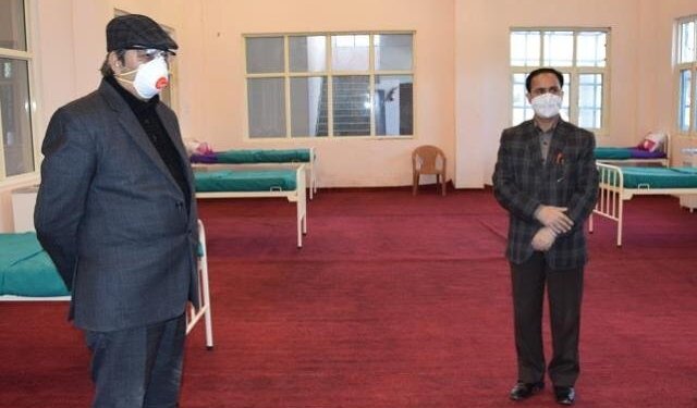 Advisor Baseer Khan visits Baramulla, takes stock of COVID-19 Quarantine facilities