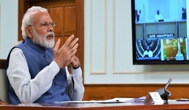 PM hails role of shopkeepers, traders for ensuring supply of essential commodities during lockdown