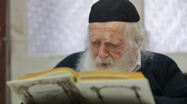 Israeli Rabbi Says He’s Already Holding Meetings With Messiah