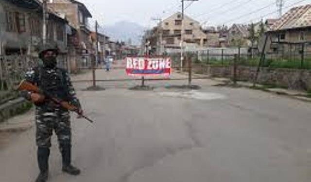 Authorities in Kashmir seal off containment zones to ensure strict lockdown
