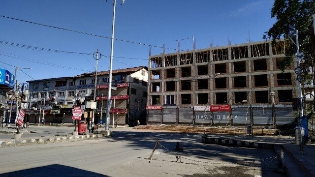 Kashmir peaceful, internet remains suspended