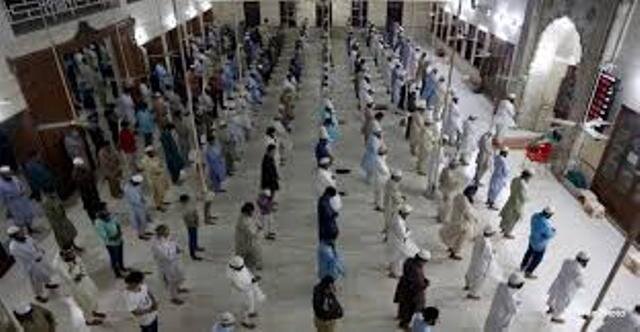 No shoulder-to-shoulder rows as mosques set to reopen