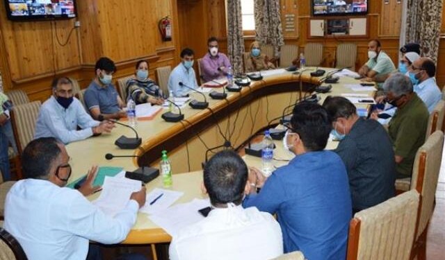Div Com call for further improving, strengthening measures to fight Covid-19