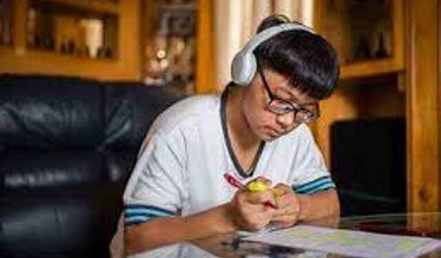 65% children became device addictive: Study