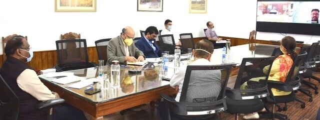 Union Minister Jal Shakti, Lt Governor review implementation of Jal Jeevan Mission in J&K J&K aiming to provide tap water to all households by March, 2022