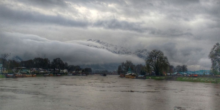 Incessant rains continue in most parts of Jammu and Kashmir; no immediate threat of floods