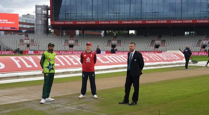England vs Pakistan 1st T20I Live Cricket Score Updates : PAK win toss, choose to bowl first