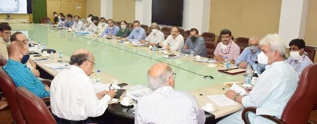 Lt Governor reviews progress on Udhampur-Srinagar-Baramulla railway lineRailways assures completion of project by 15th Aug, 2022 Ask railways to prepare DPR of both Jammu-Poonch and Baramulla-Kupwara railway lines