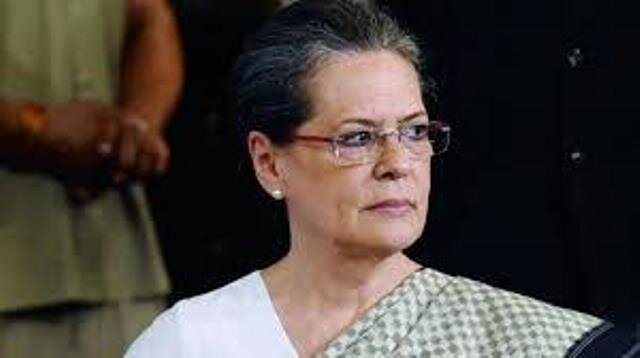 Sonia Gandhi offers to quit as interim chief, asks CWC to start process for selecting new chief