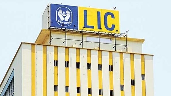 LIC Best Policy : Make only 1 instalment and Get 7000 per month lifetime