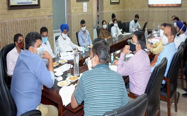 Sarmad Hafeez reviews functioning of Tourism Directorate Jammu