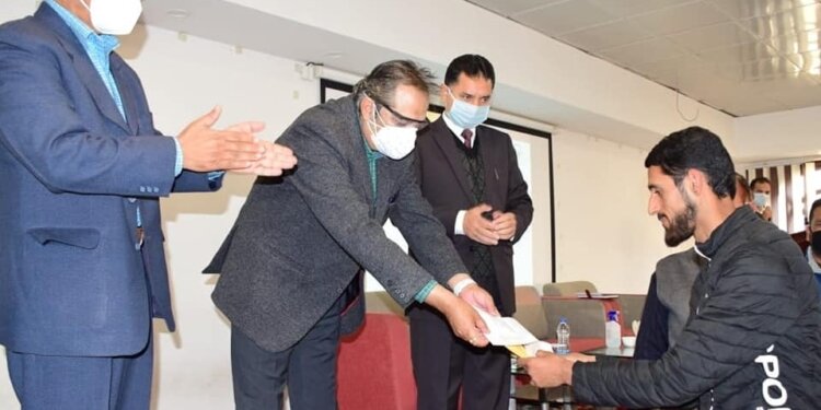 Govt committed towards youth oriented policies, entrepreneurship : Advisor Baseer Khan