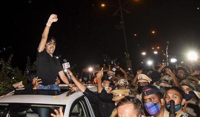 Arnab Goswami out of Taloja jail, hours after SC grants interim bail