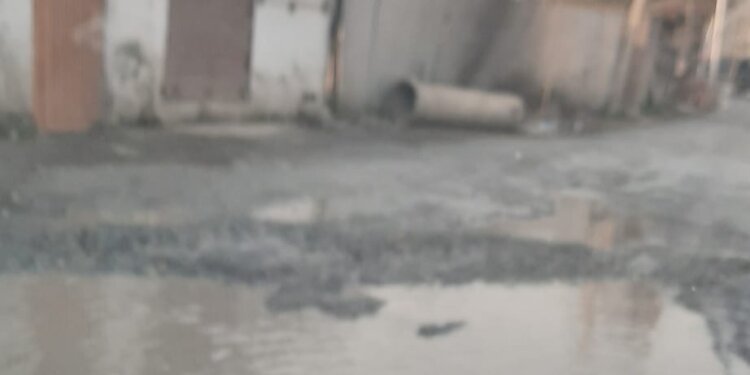 Batapora, Hazratbal Road in Shambles