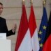 EU weighs tighter border controls after Paris terrorism summit
