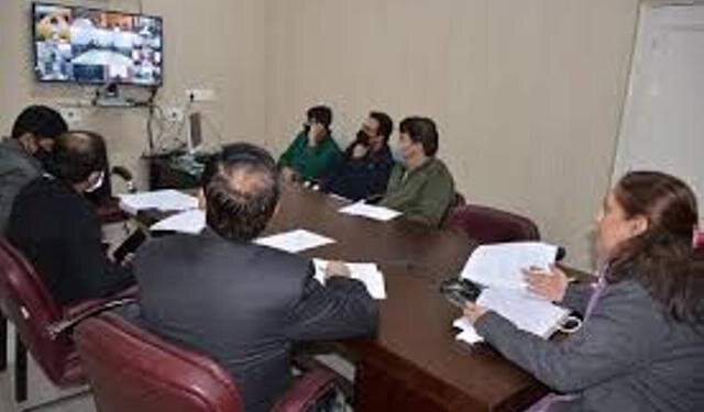 Secy RDD reviews progress on 14th FC works