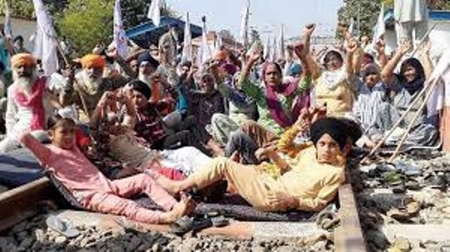 Railways lose Rs 1,200 cr due to farmers’ stir at 32 places