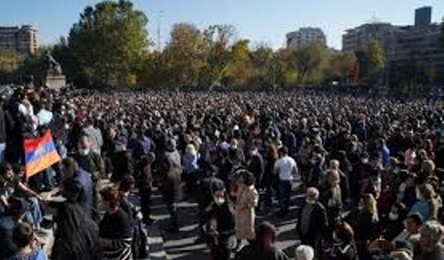 Armenian parliament fails to discuss PM’s resignation after Nagorno-Karabakh ceasefire