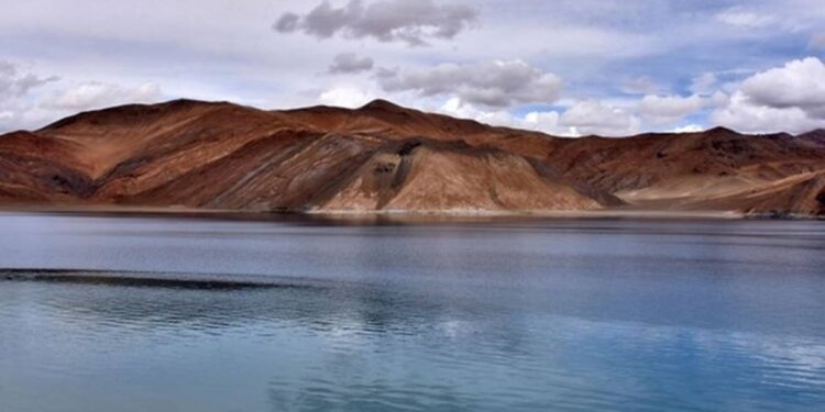 China proposes pullback at Pangong, India considers offer