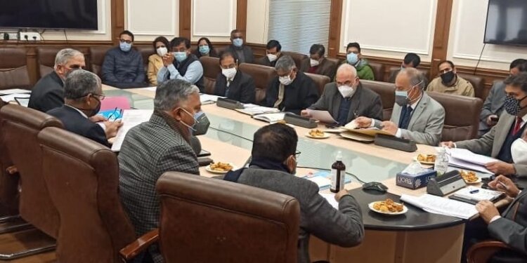 Advisor Bhatnagar chairs meet on implementation of NEP-2020 in HED