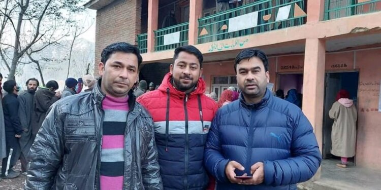 Kashmir Press Club’s statement on thrashing of journalists in south Kashmir’s Anantnag district