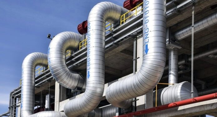 Pakistan to start building LNG pipeline with Russia in July