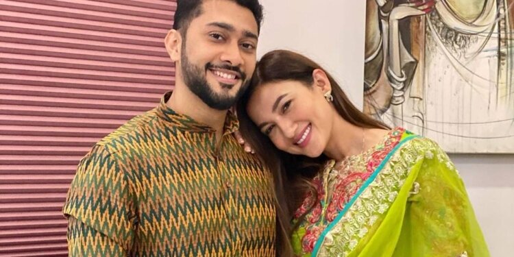 Gauahar Khan shares her lockdown love story, watch video