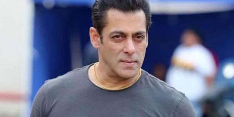 Salman Khan Doing a Somersault in Pool At 53 Is an Inspiration #Watch Throwback