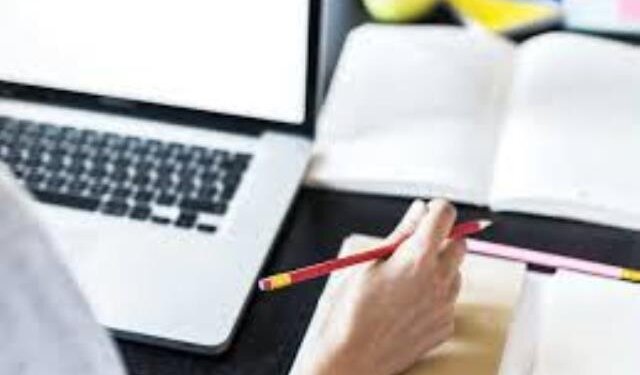 Teachers adopting online tutoring witness 400% average growth : Teachmint