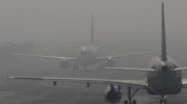 Dense fog disrupts flight operations in Jammu