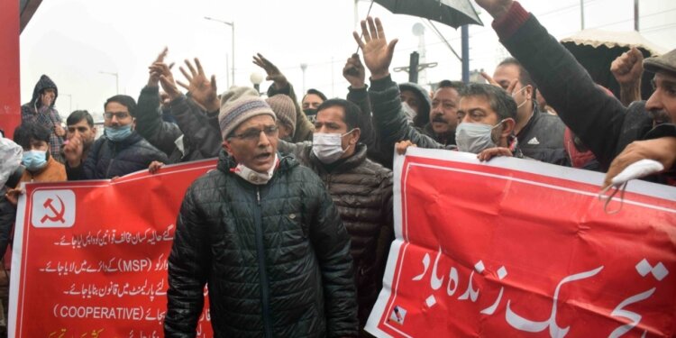 Kissan Tehreek Joins Nation-Wide Bharat Bandh