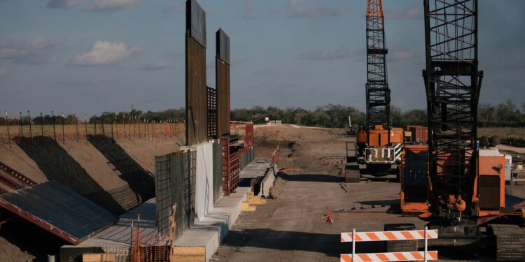 Biden order to halt border wall project would save U.S. $2.6 billion, Pentagon estimates show