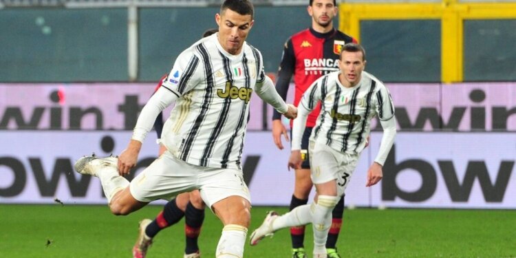 Juventus grind out win at Genoa with Cristiano Ronaldo penalties, AC Milan held