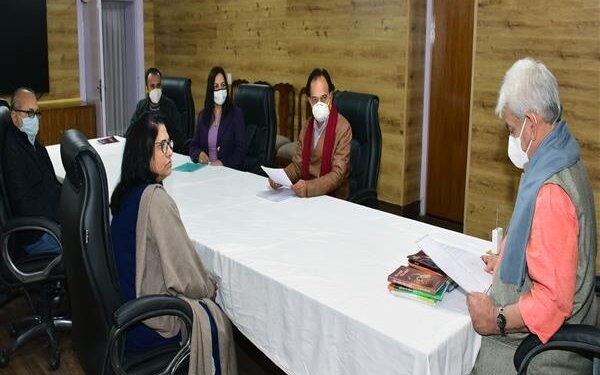 Delegation of Duggar Manch calls on Lt Governor