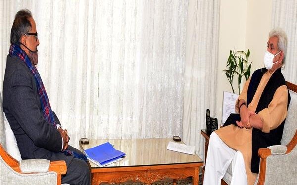 Former Dy CM calls on Lt Governor