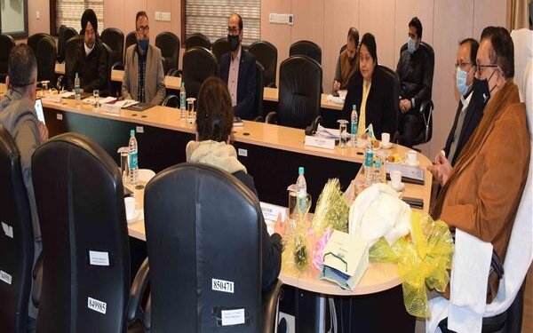 Navin reviews NABARD sponsored NAFCC project on sustainable Agriculture