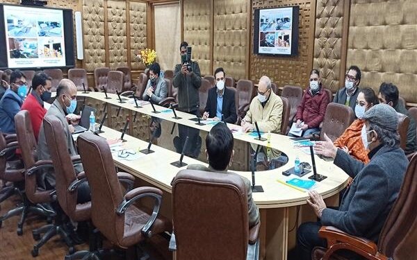 Advisor Baseer Khan reviews performance of KVIB