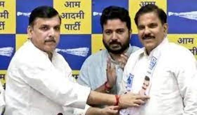 Former J&K minister Harsh Dev Singh, several leaders join AAP