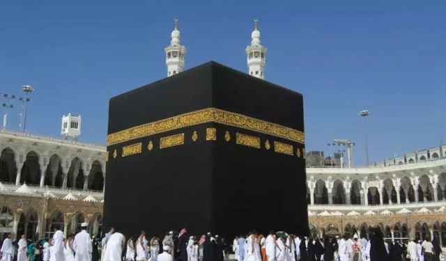 Provisionally selected Haj pilgrims to deposit advance of Rs 81, 800 upto Apr 07