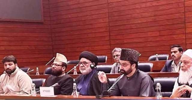 Mirwaiz Umar Farooq Meets JPC Chairman Over Proposed Waqf Amendment Bill