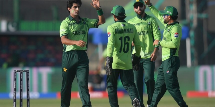 Champions Trophy: Pakistan fined five per cent of match fees for slow over-rate against New Zealand