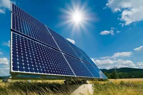 India achieves 100 GW solar power capacity, on track for 2030 target