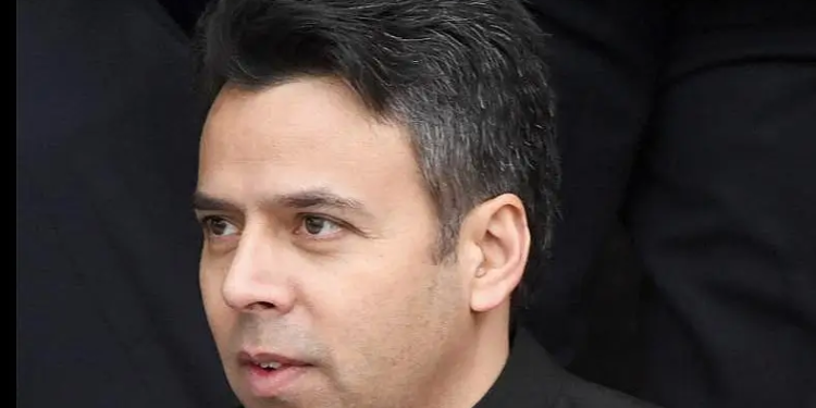 DC Srinagar greets people on beginning of Holy month of Ramzaan