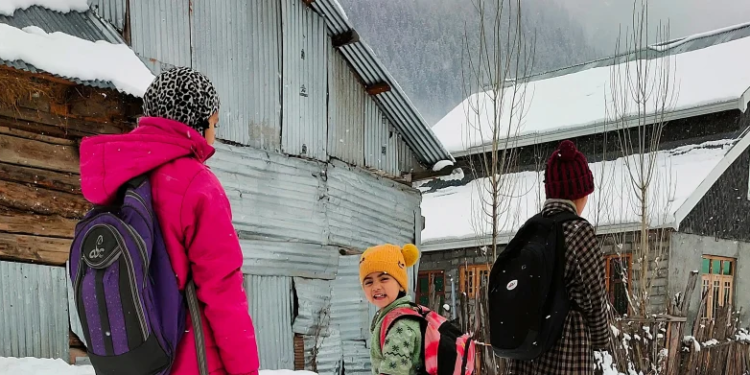 Schools in Gurez to Remain closed till March 15 due to inclement weather