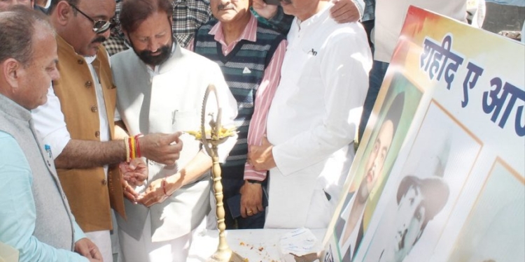 Surinder Choudhary urges youth to take inspiration from Martyrs in fight against drug menace